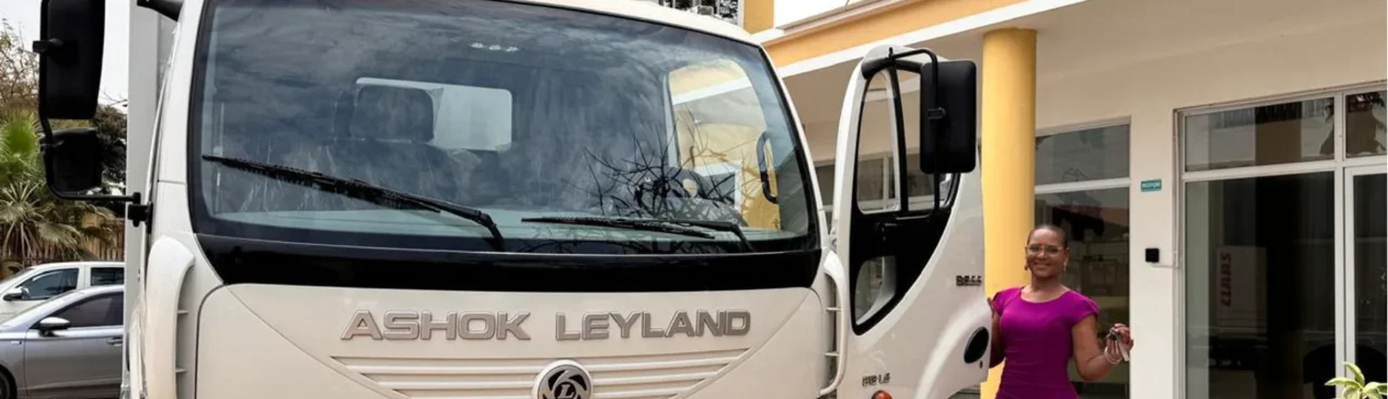 Ashok Leyland Entrega 02